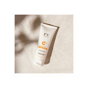 Очисний гель 3 в 1 PFC Cosmetics RADIANCE C+ FACIAL CLEANSING GEL 75 мл 10834 фото