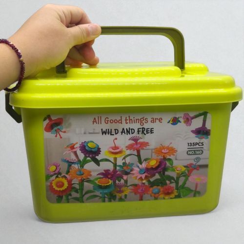 Конструктор "Квітковий сад" в контейнері (135 дет) .28,5*20*18 см 273814 фото