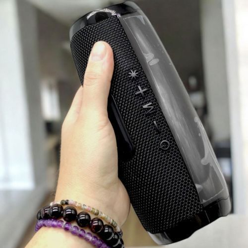 Колонка bluetooth, від акумулятора, підсвічування, type-C, TF-картка, usb-слот, AUX-роз&rsquo;єм (чорна) 247592 фото