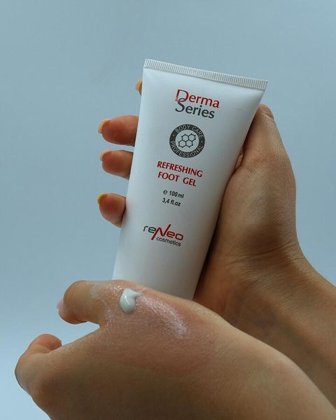 Охолоджуючий гель для ніг REFRESHING FOOT GEL DERMA SERIES 100 мл Н324 фото